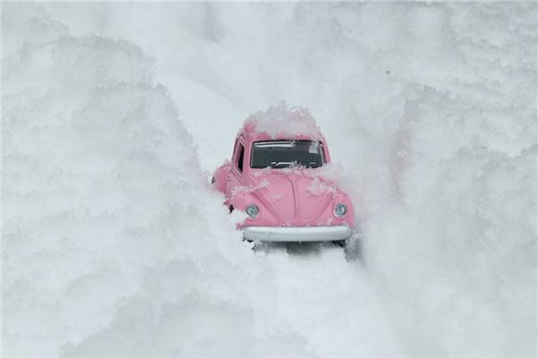 女人梦见下大雪