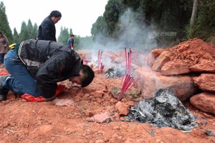 祖坟搬迁风水起效时间及注意事项